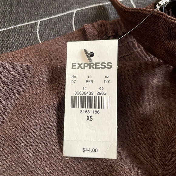 Express size XS crop top tie front knot chocolate brown NWT - Picture 5 of 5